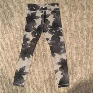 lululemon athletica Pants - Lululemon leggings - size 6 lululemon athletica Pants - Lululemon leggings - size 6